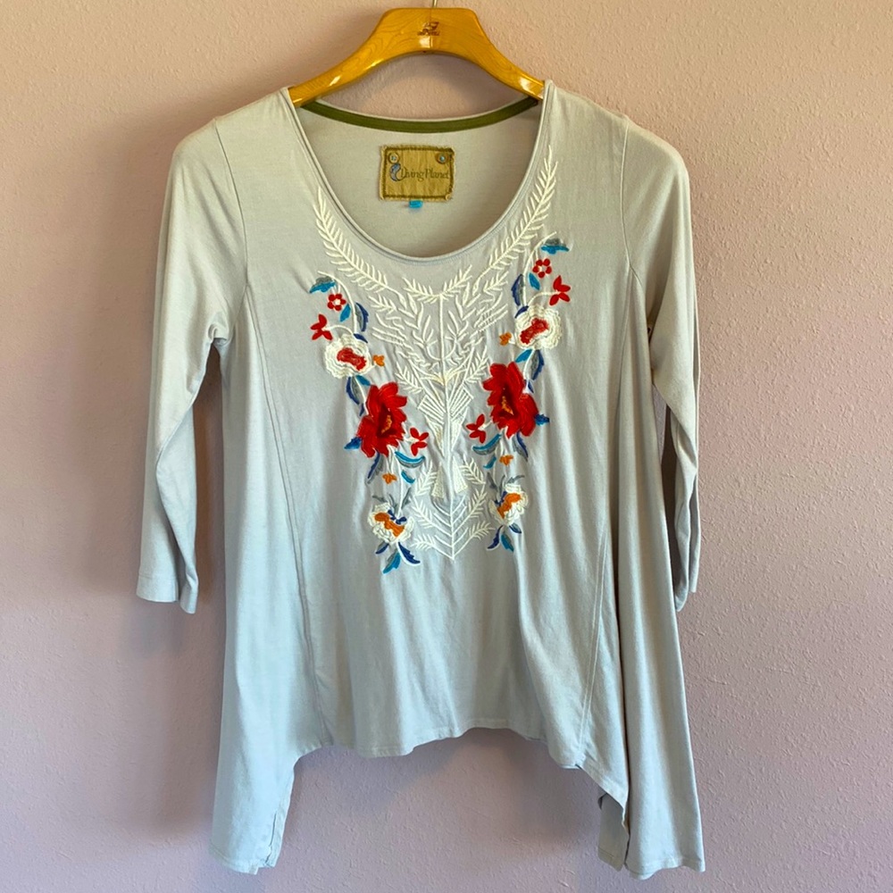 Living Planet embroidered tunic top size M